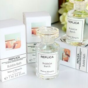 💋2/$25 replica bubble bath dabber